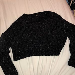 Long sleeve crop top